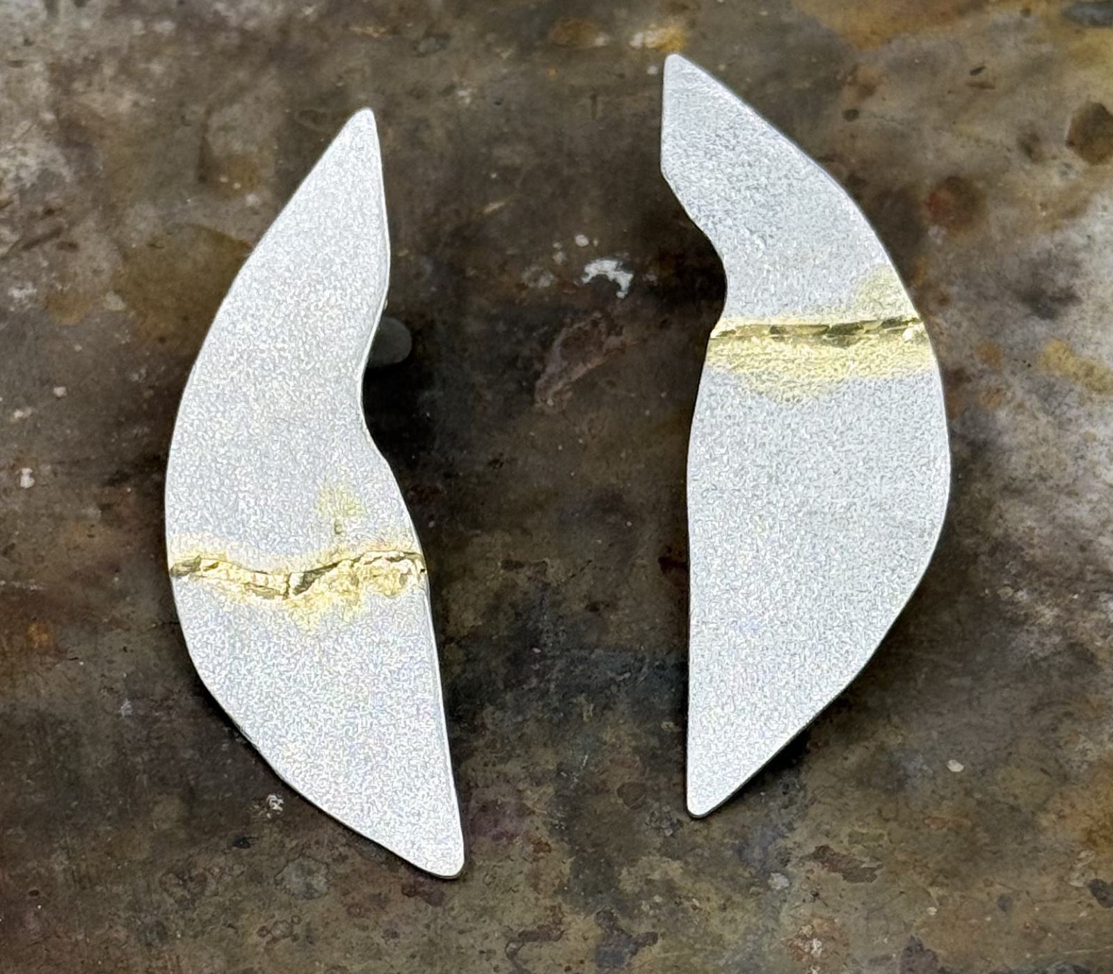 orecchini kintsugi semicerchio