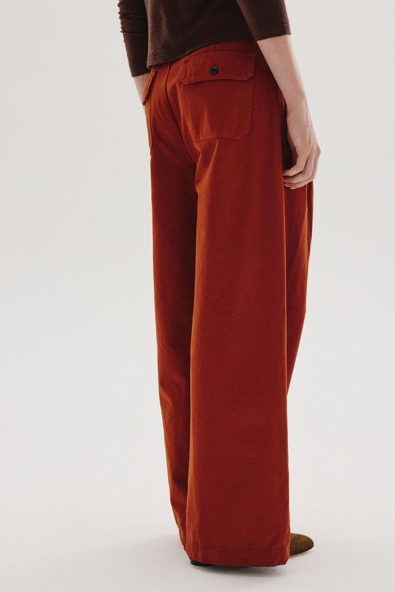 Pantalon large en drill de coton émerisé terre cuite
