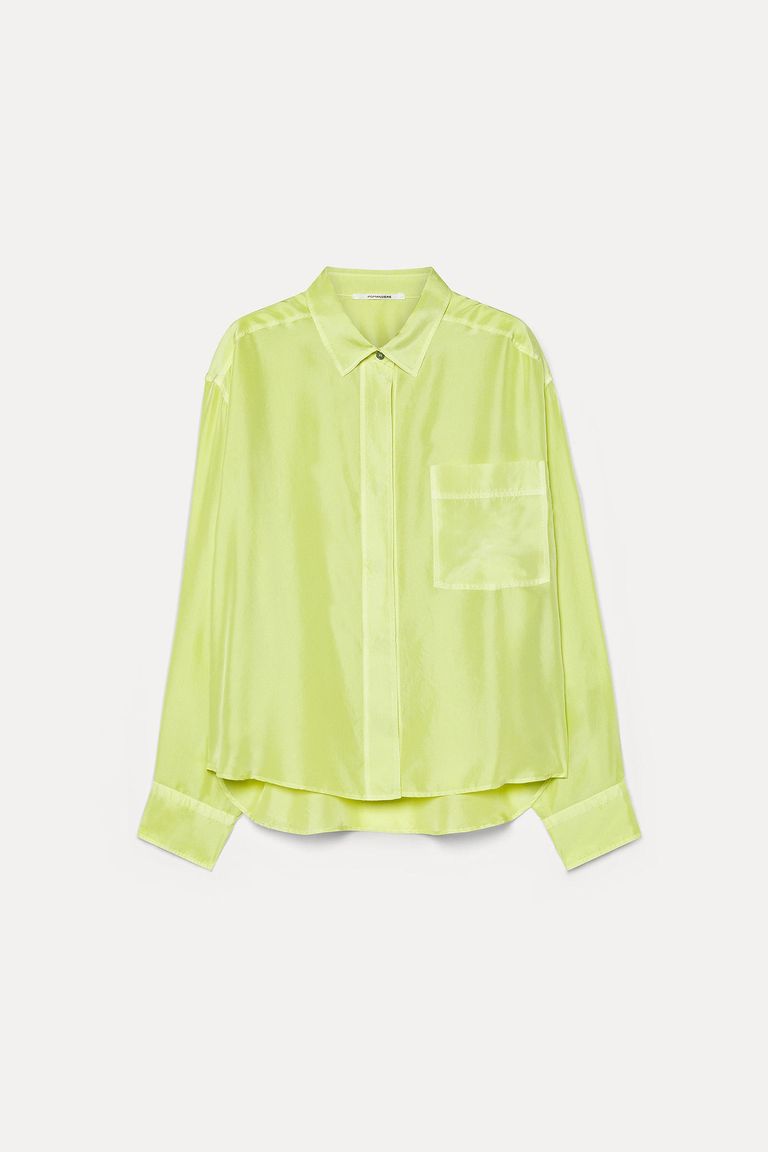 Shirt with pocket in silk habutai.
