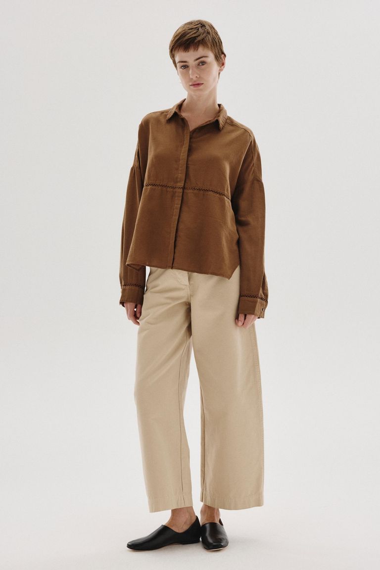 Shirt with micro-weave cotton and wool inlay