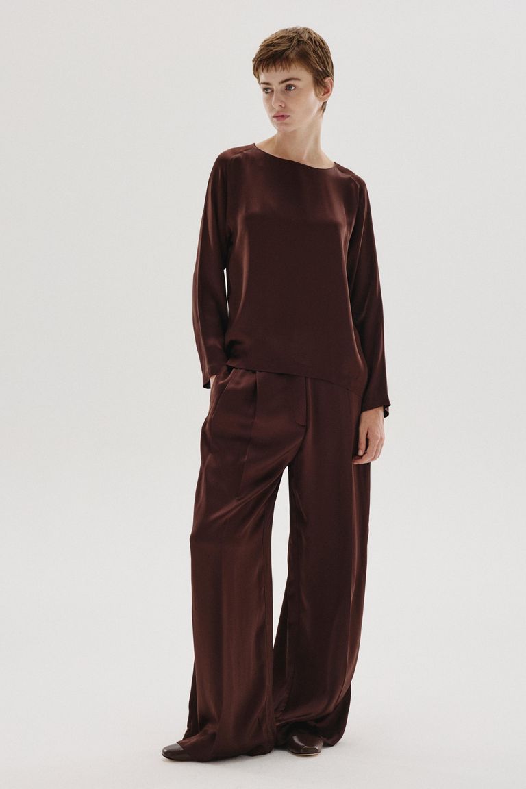 Pantalon large en satin de viscose acajou