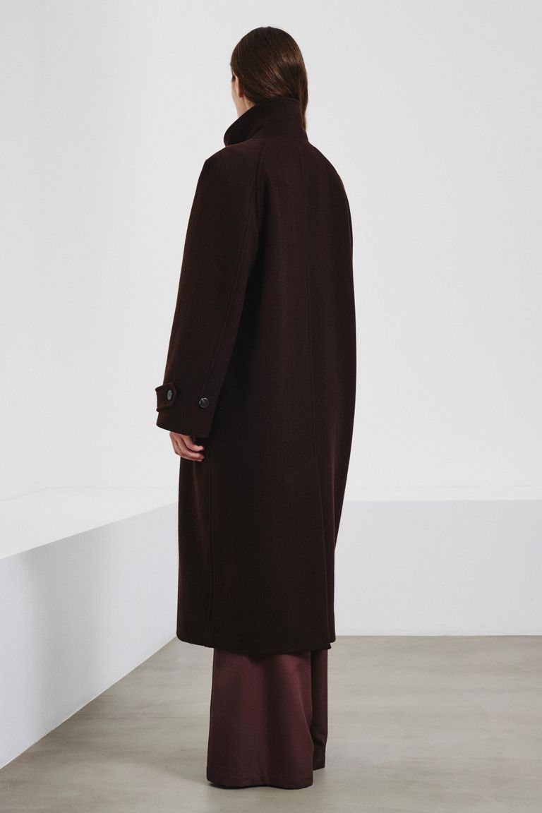 Double-breasted wool and cashmere cloth coat
