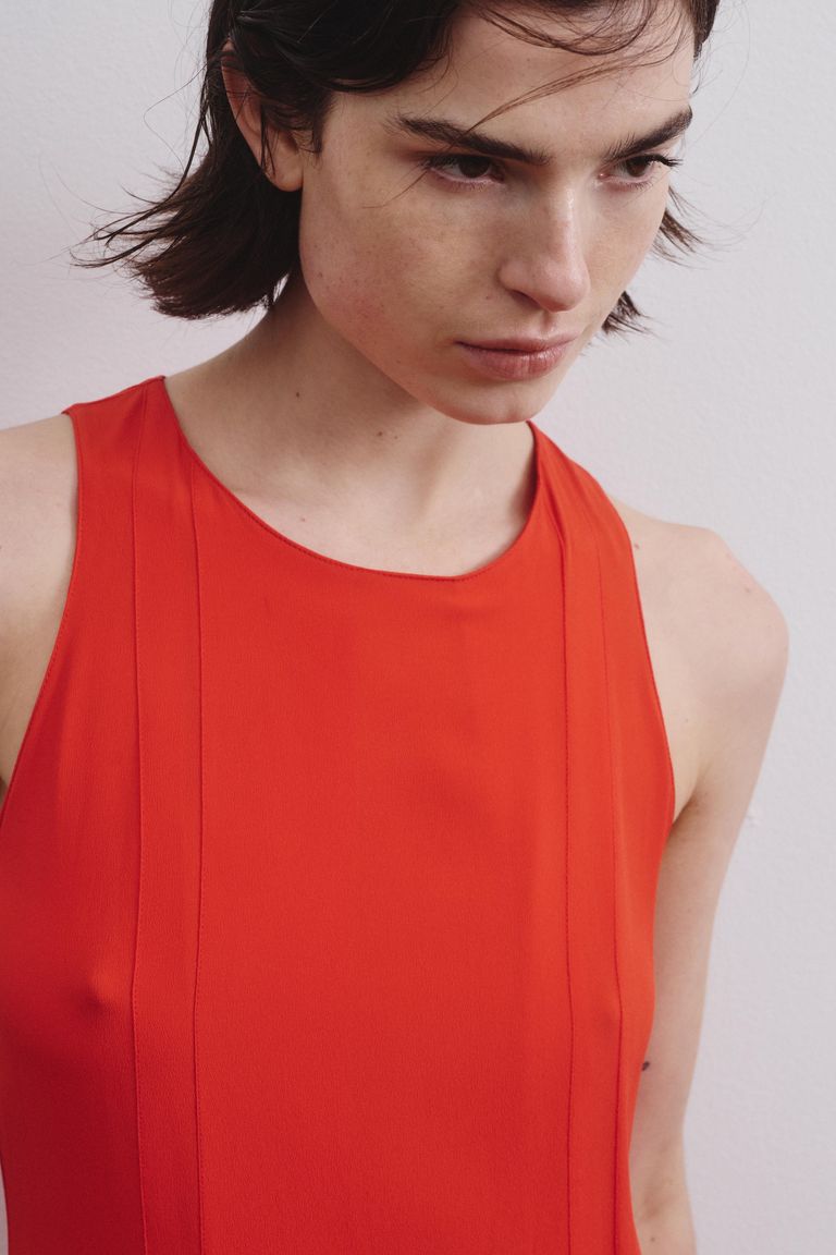 Robe sans manches en crèpe d'acétate et viscose coquelicot