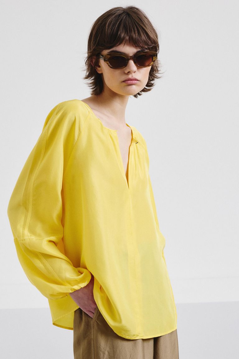 Polo-button shirt in silk habutai sun