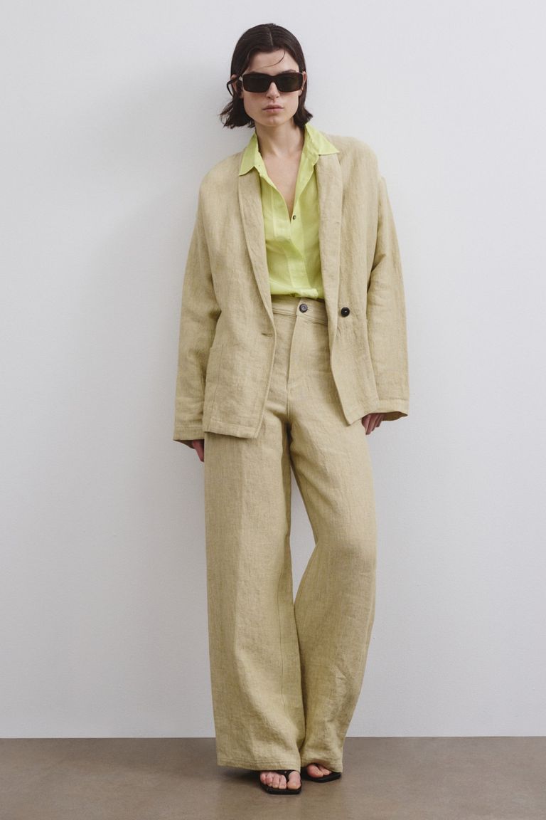 Trousers in mélange linen and cotton twill.