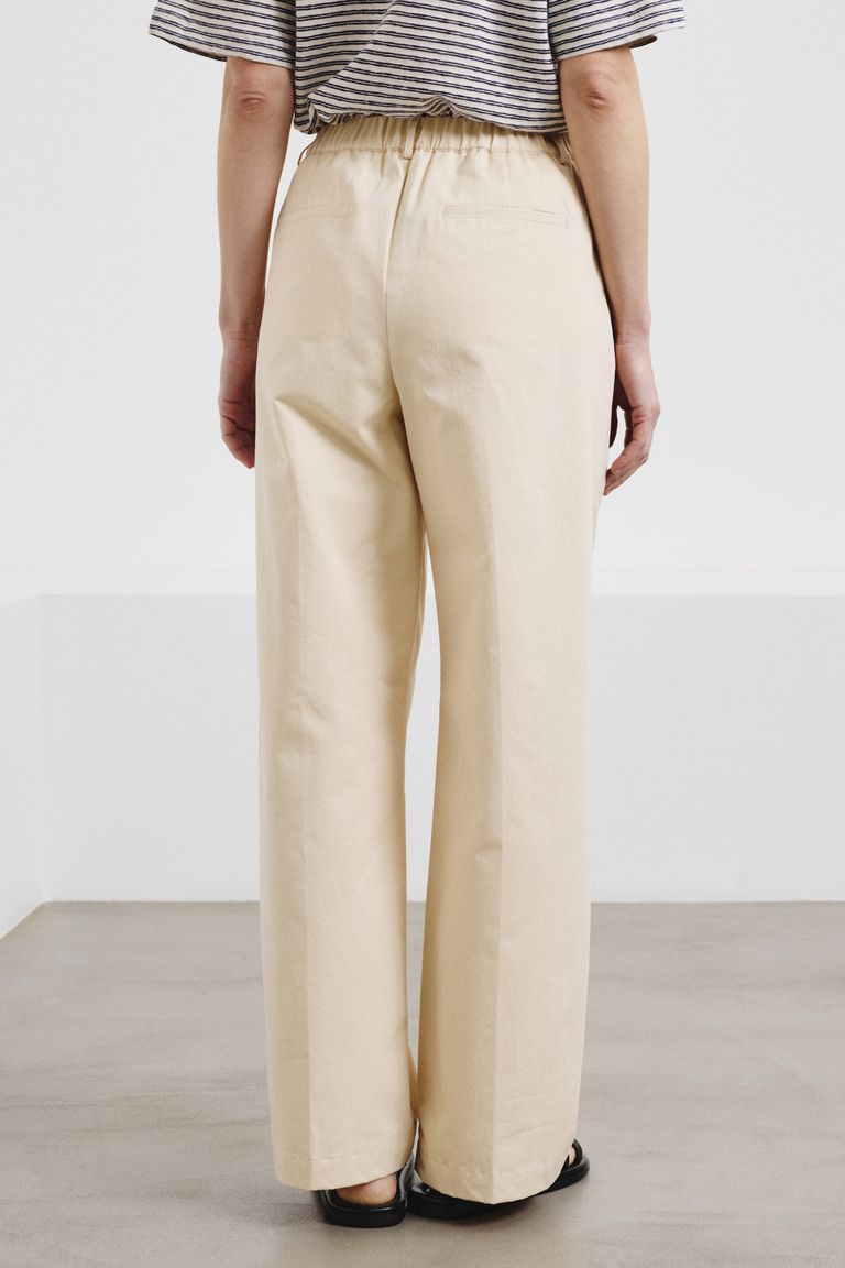 Pantalon en drill de coton technique ivoire