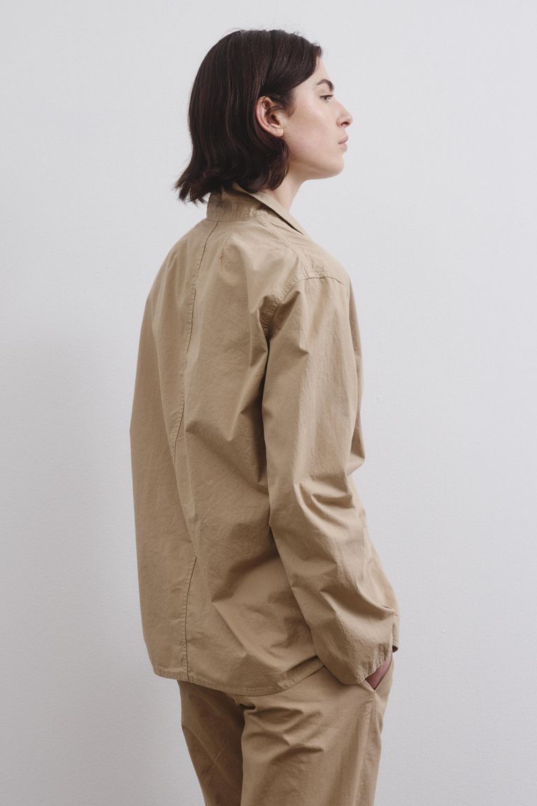 Giacca in gabardina di cotone sabbia