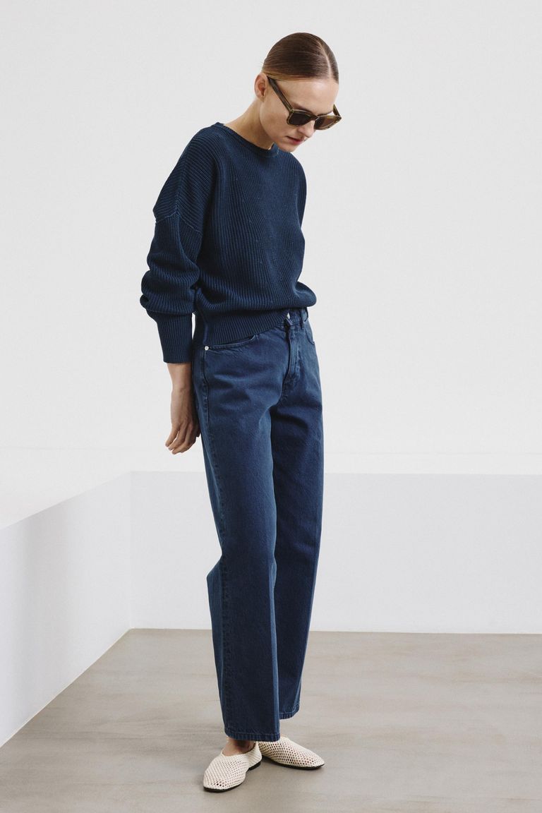Crew-neck cotton knit with mineral treatment indigo-sulphur blue