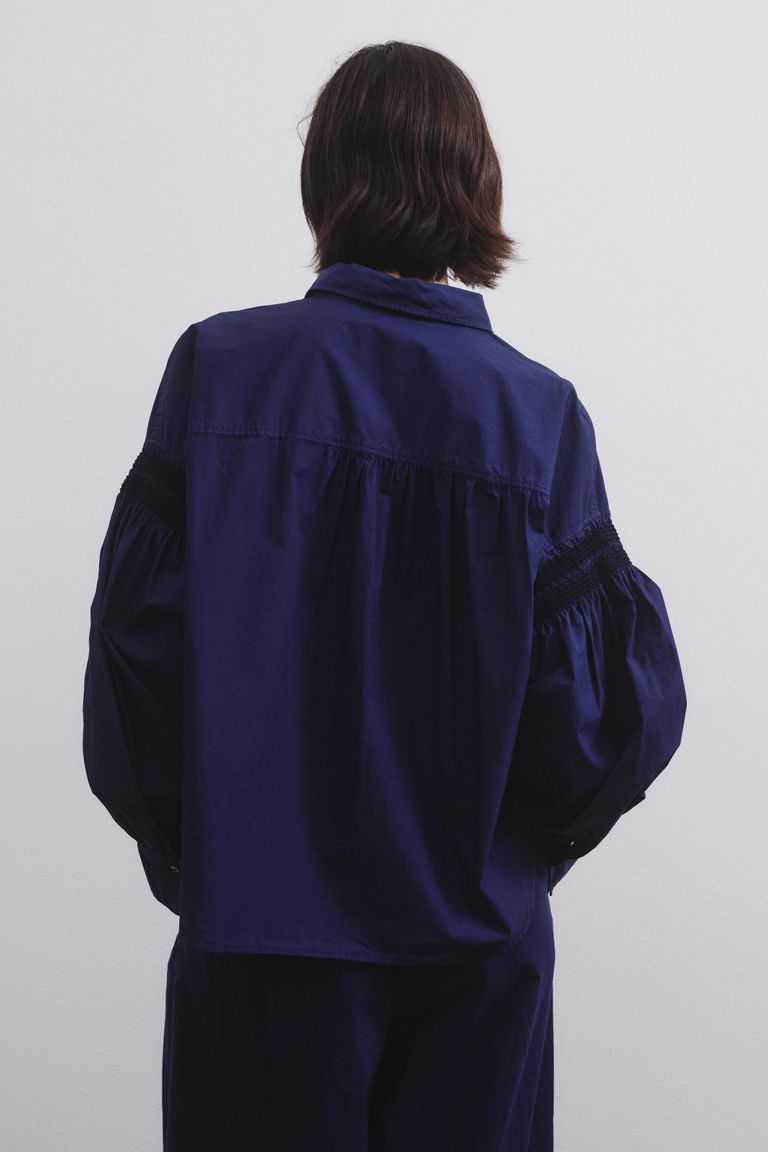 Chemise brodée en popeline bleu nuit