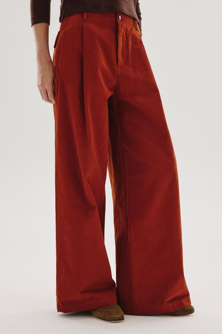 Pantalon large en drill de coton émerisé terre cuite