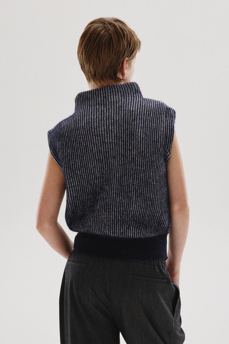 Vanisé alpaca and wool vest navy blue
