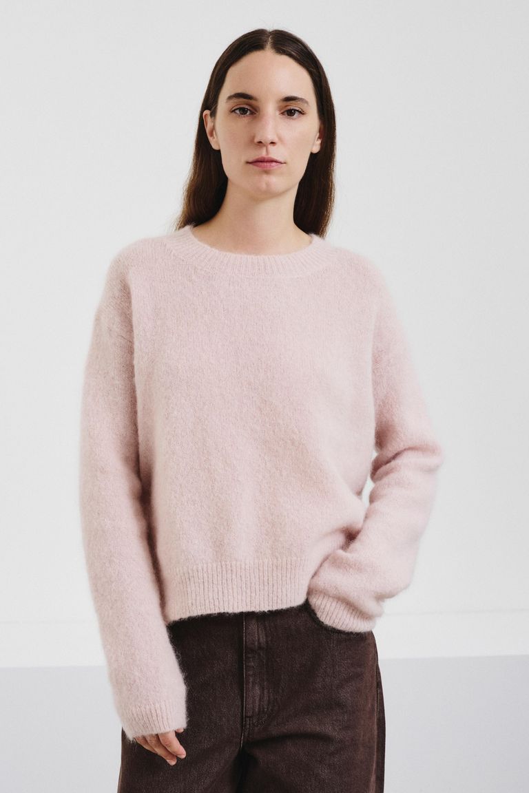 Crewneck mohair sweater antique pink