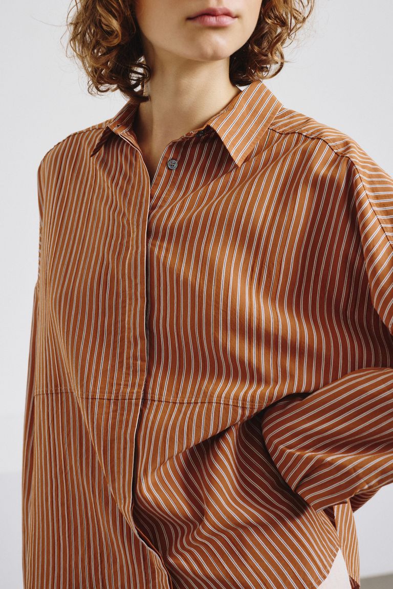 Camicia in viscosa tecnica rigata albicocca