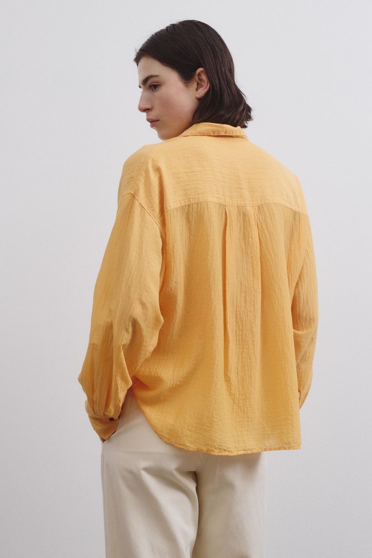 Camicia in voile goffrato di cotone e seta mandarino