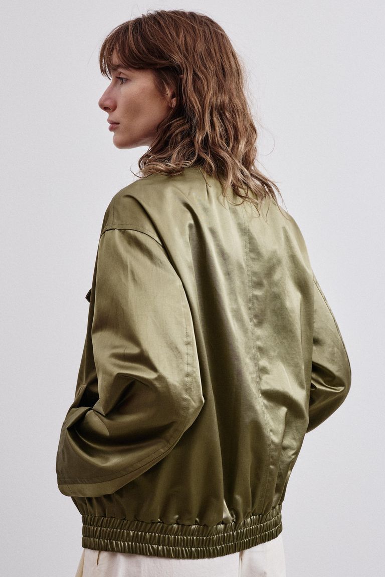 Veste en satin de coton et viscose kaki