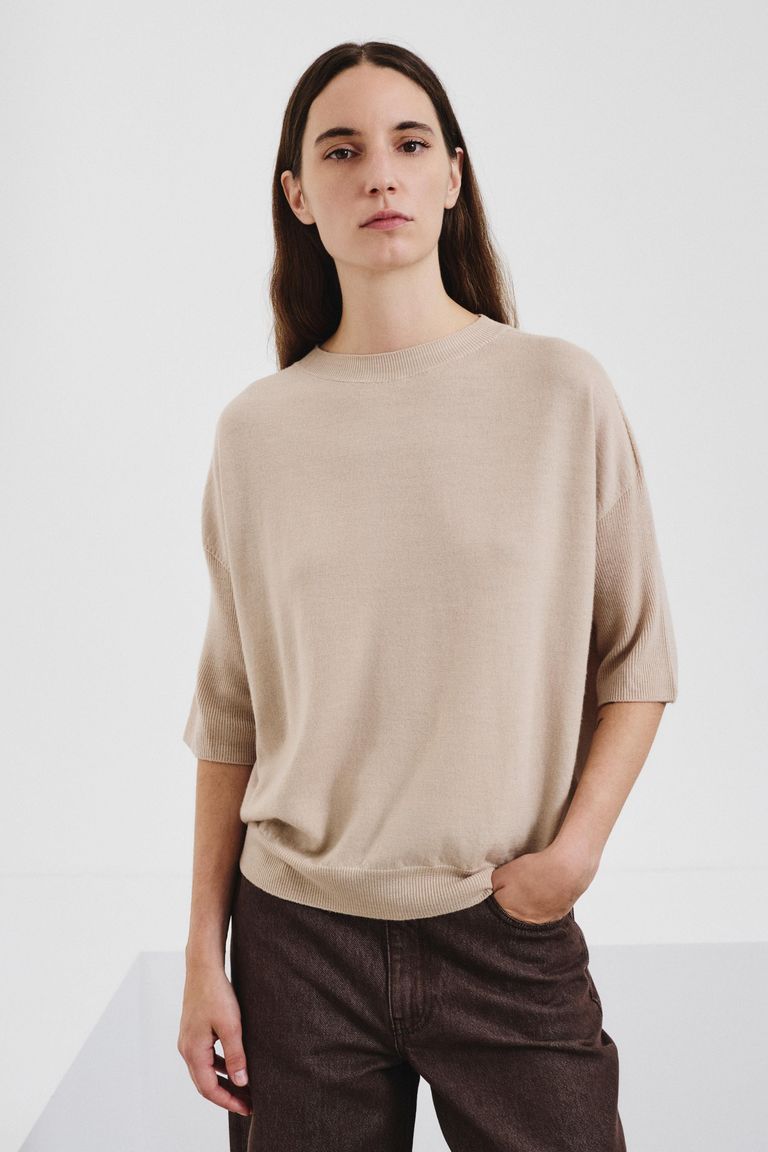 Plain-knit wool T-shirt