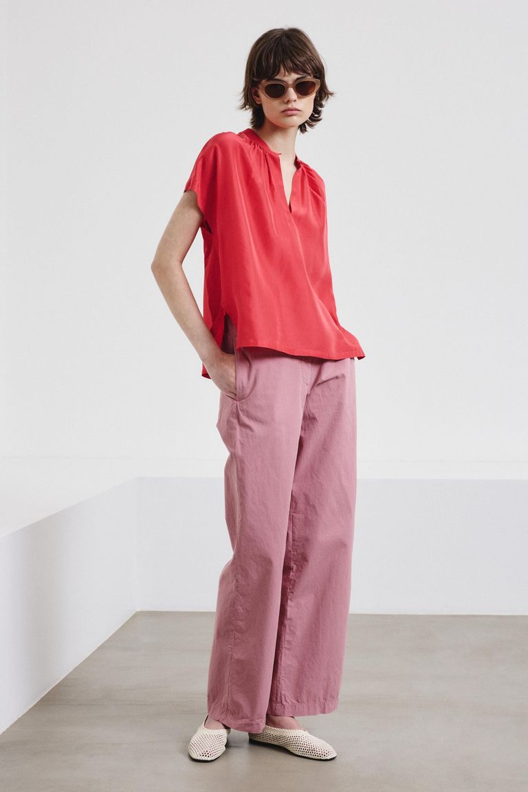 Iconic cotton gabardine trousers