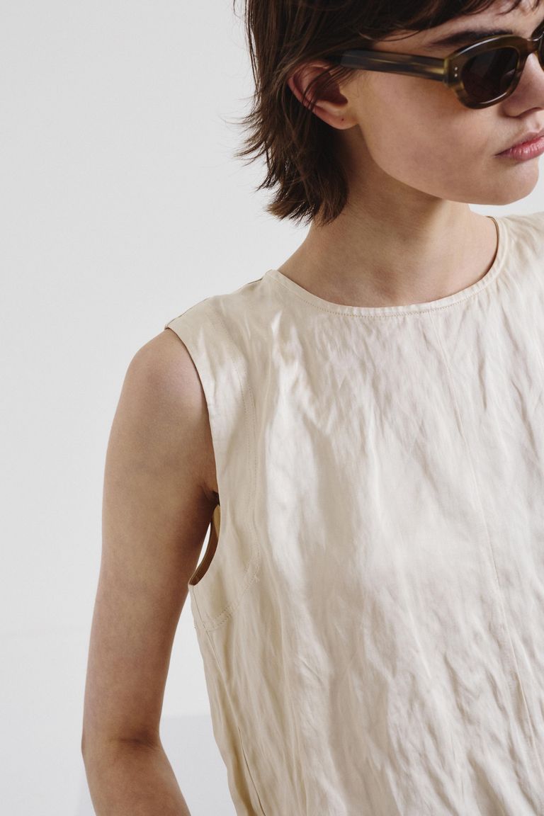 Crinkled viscose satin top