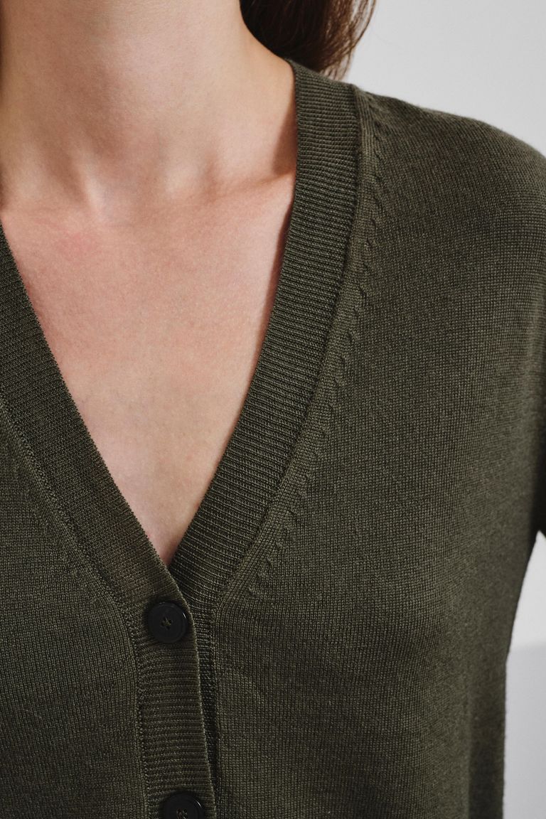 Plain-knit wool cardigan military green