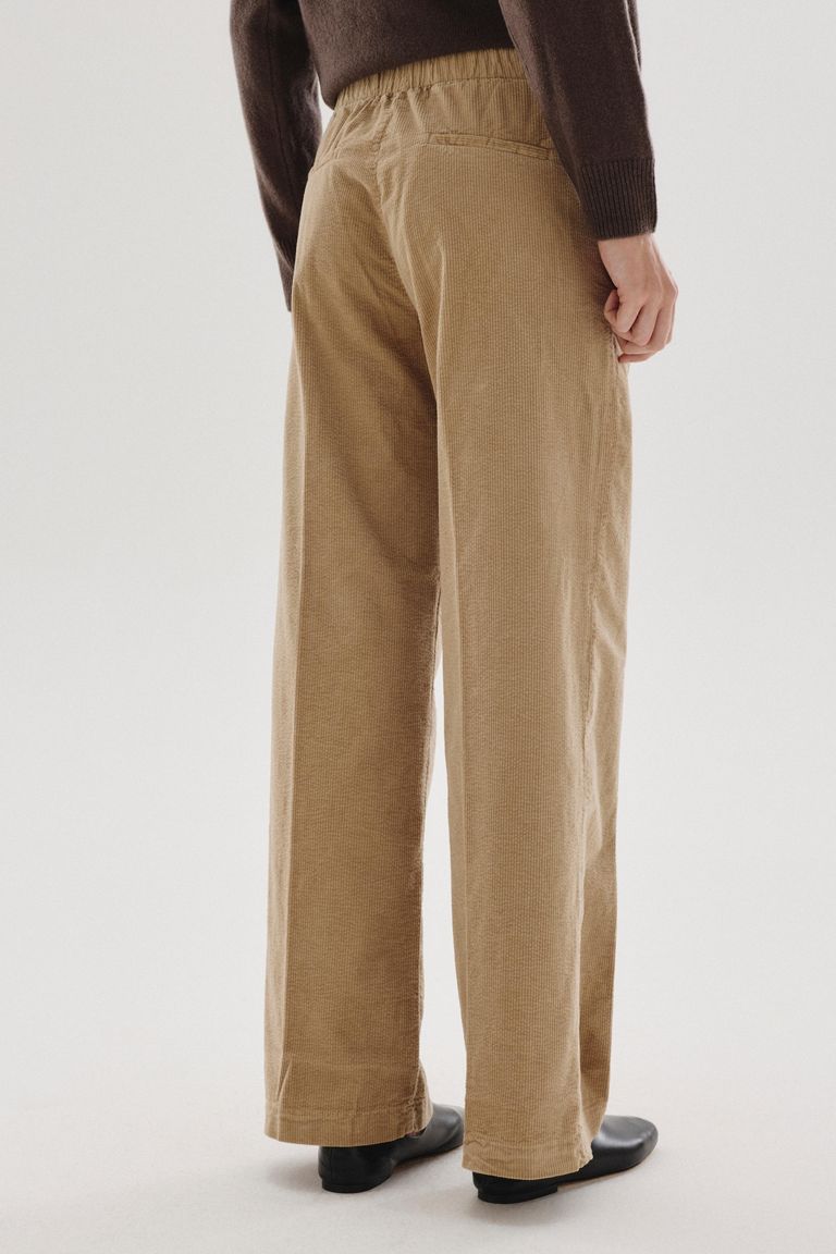 Iconic corduroy trousers