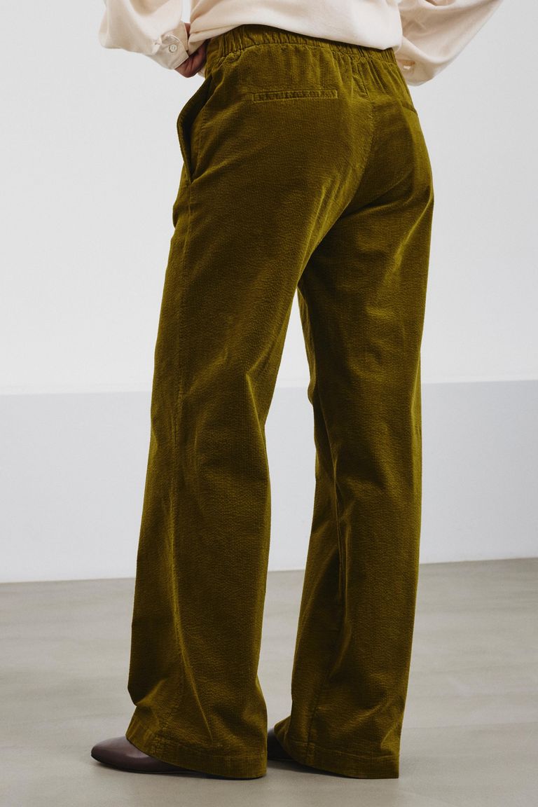 Iconic corduroy trousers