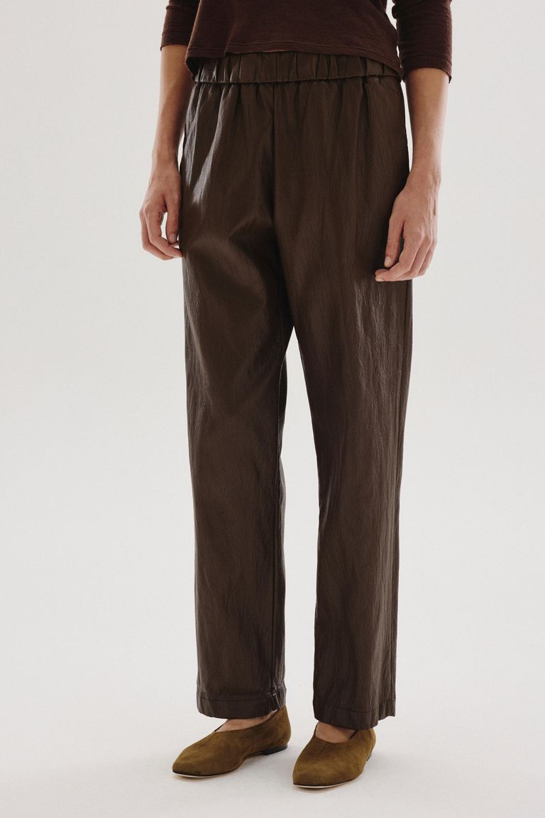 Pantalon de jogging en simili-cuir acajou