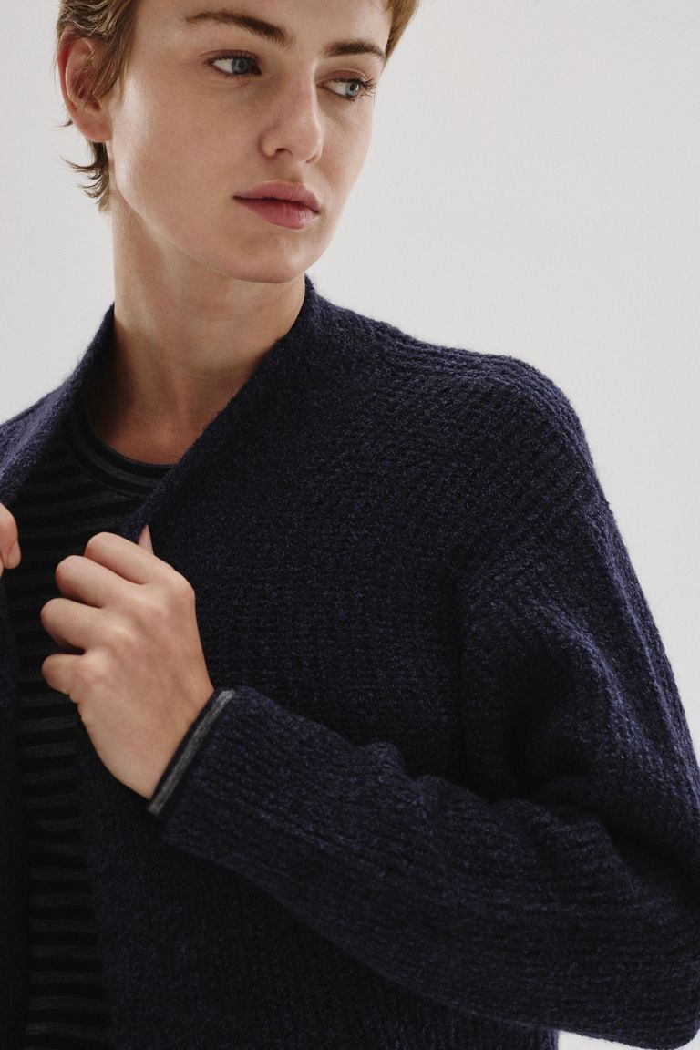 Cardigan en maille bouclée de laine et d’alpaga bleu marine