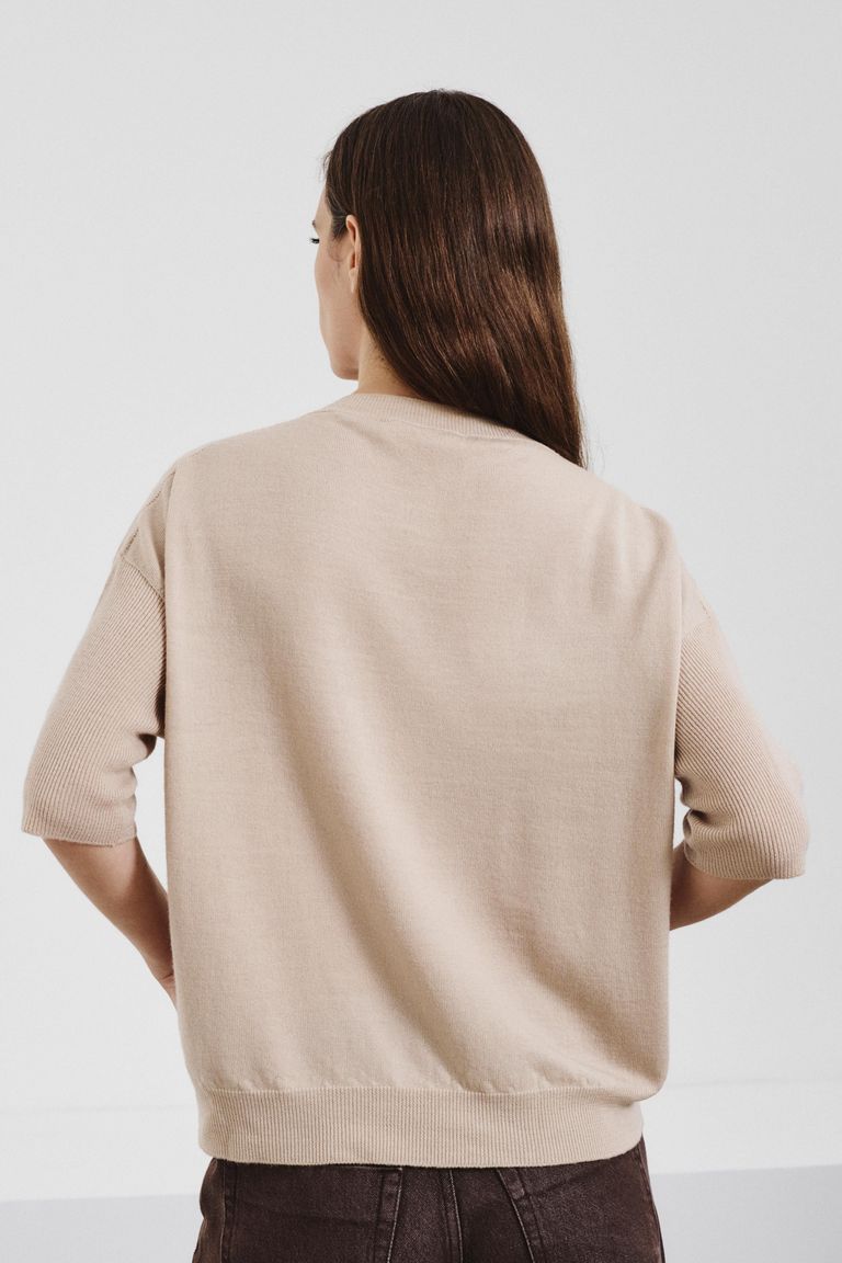 Plain-knit wool T-shirt