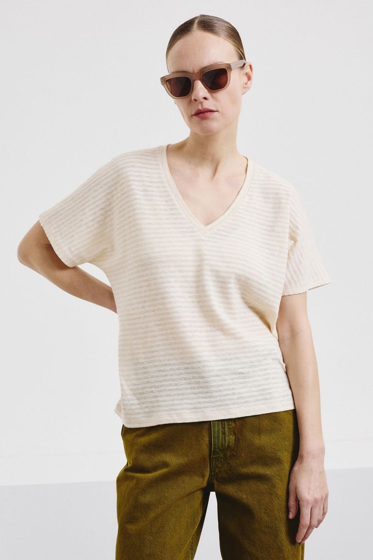 V-neck T-shirt in striped cotton and linen jersey lime white