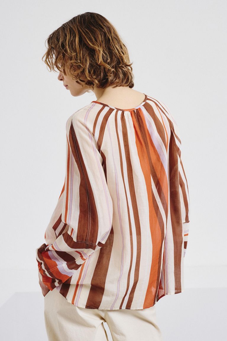Blusa in chiffon di cotone e seta rigato aragosta