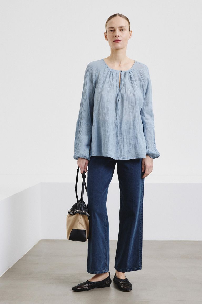 Organic cotton crêpe gauze blouse steel blue