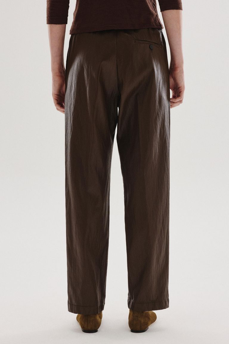 Pantalon de jogging en simili-cuir acajou