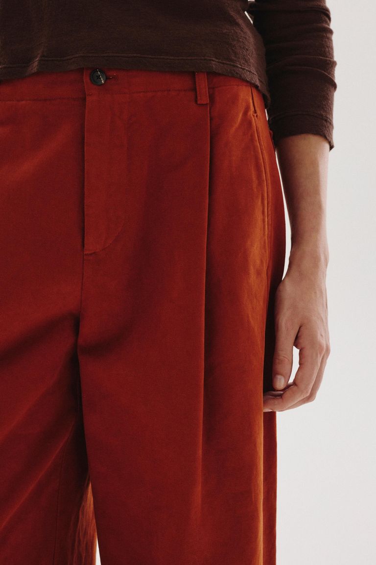 Pantalon large en drill de coton émerisé terre cuite