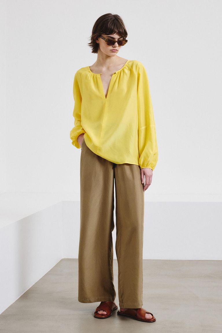 Polo-button shirt in silk habutai sun